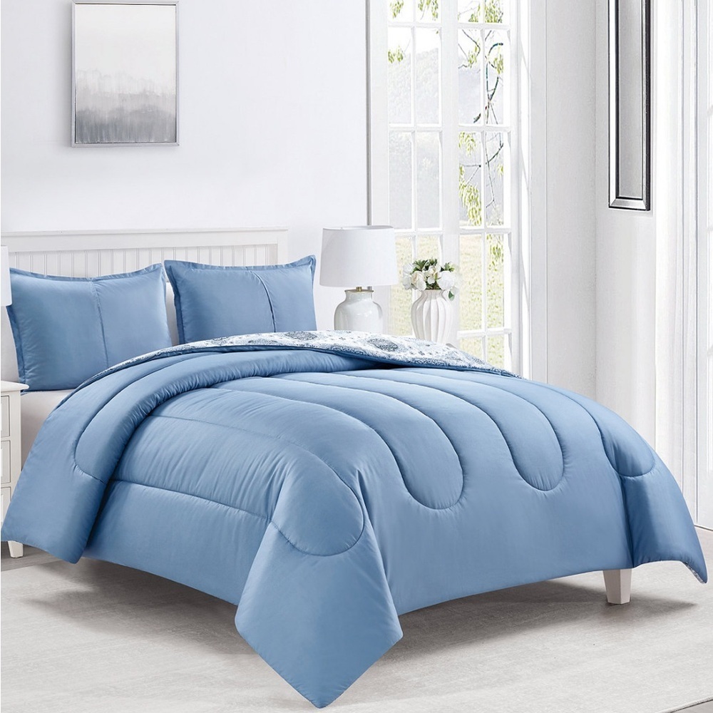 3 Piece Reversible King Comforter Set Blue and White Print - Picture 4 of 6